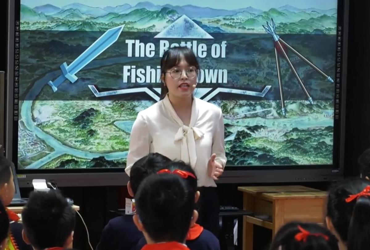 劉楊媛，綜合語(yǔ)用課《The battle of Fishing Town》，五年級(jí)，自編文本