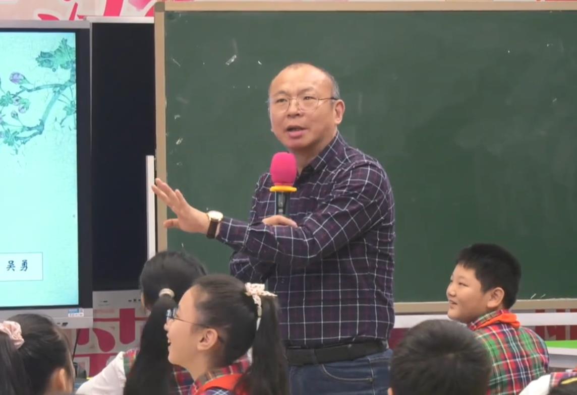 吳勇，習作《圍繞中心意思寫》，統(tǒng)編教材六年級上冊第五單元