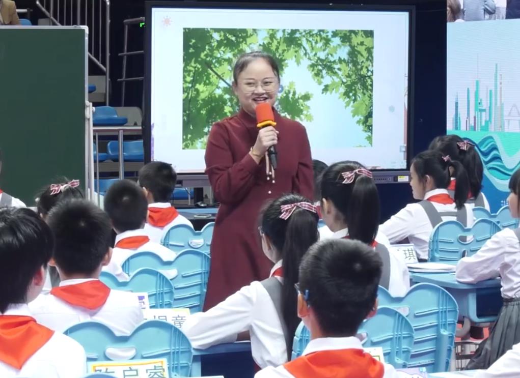 吳茹茹，《習(xí)作單元：讓真情自然流露》，六年級下冊，第三單元