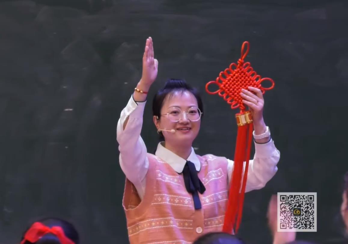 周躍，閱讀課《Chinese knot》，六年級，自編文本
