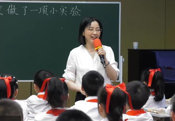 彭詩潔，《我做了一項小實驗》，三年級下冊習作，第四單位