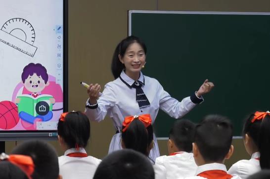 徐園園，《我學會了——》，四年級下冊習作，第六單位