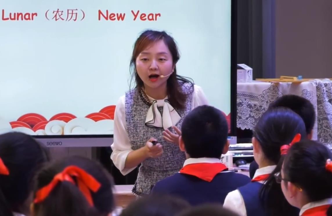 楊海瀅，閱讀課《The story of Nian》，六年級(jí)，滬教牛津