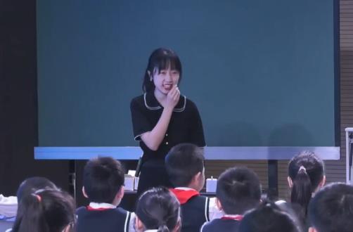 宋鶡儀《總也倒不了的老屋》，三年級(jí)上冊(cè)第四單元